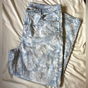 AE Stretch Mom Straight Jean